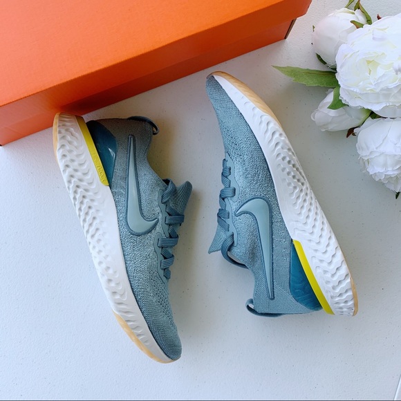 nike epic react flyknit 2 cookies and cream